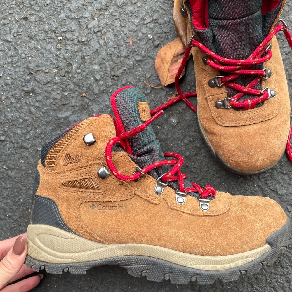 Columbia Hiking Boots